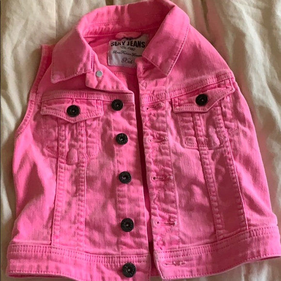 2 vests - Picture 2 of 7